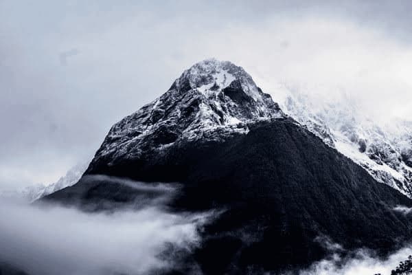 更年期异常出血怎么治疗好，更年期异常出血怎么治疗好呢