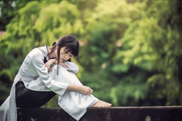 头晕恶心想吐是发烧吗，头晕恶心想吐是发烧吗吃什么药