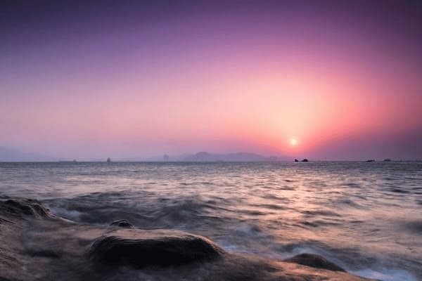 怀孕第8个月孕妇肚子疼，怀孕第8个月孕妇肚子疼怎么回事