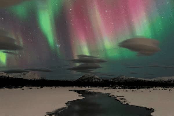 手脚长水泡用什么泡脚，手脚长水泡擦什么药