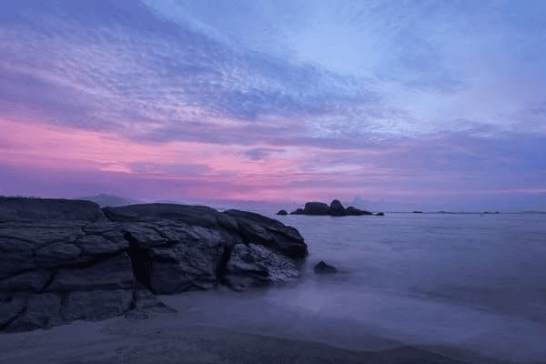 儿童耳朵旁边硬块怎么回事，儿童耳朵旁边有一个硬疙瘩